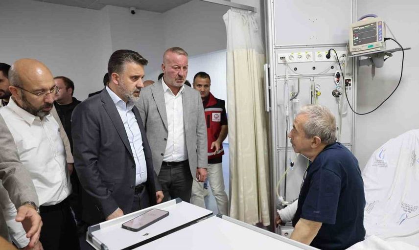 Şahin Biba, trafik kazası sonrası yaralıları ziyaret ederek moral verdi