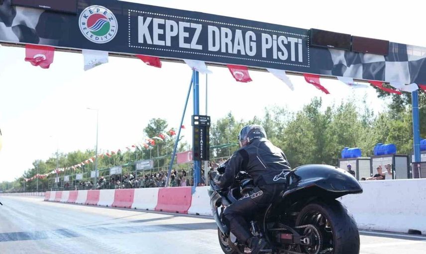 Kepez'de motosiklet tutkunları için yarış heyecanı dorukta