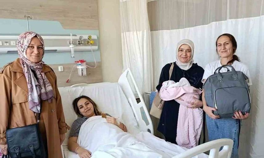 Kütahya'da yeni doğan bebekler ve ailelerine destek projesi