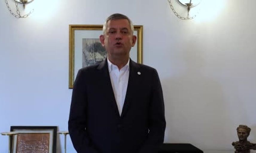 Özgür özel, yeni parti için bağış kampanyası başlattı