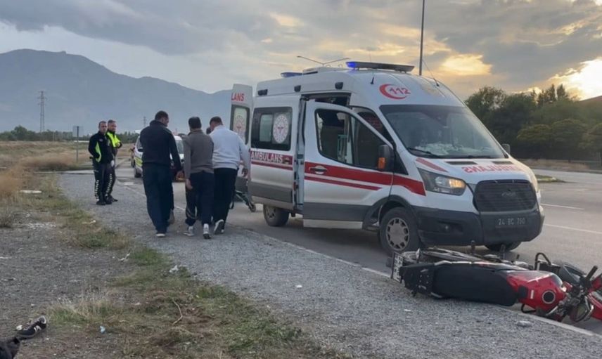 Erzincan'da motosiklet kazası: Sürücü yaralandı
