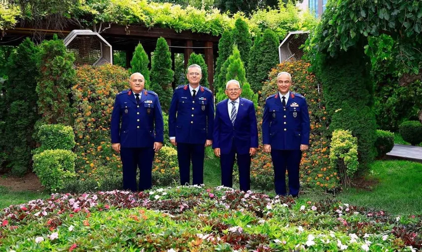 Kayseri’nin yeni komutanları başkan büyükkılıç’ı ziyaret etti