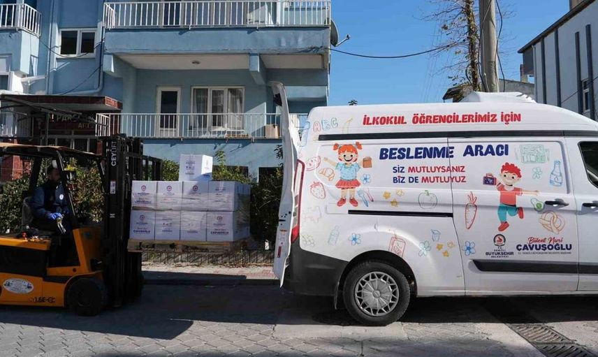 Denizli Büyükşehir, beslenme desteği projesini 5. sınıflara da genişletti