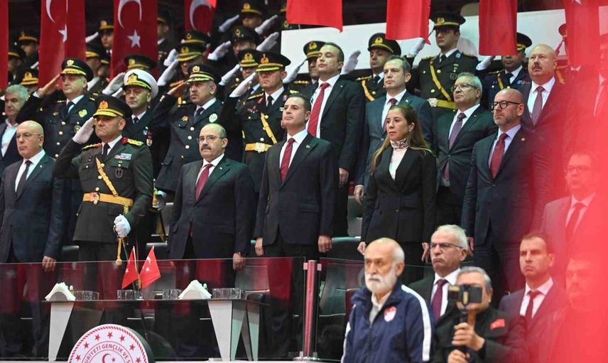 Cumhuriyet Bayramı’nda birlik ve beraberlik mesajı: Ahmet Akın, Cumhuriyetimize sahip çıkacağız