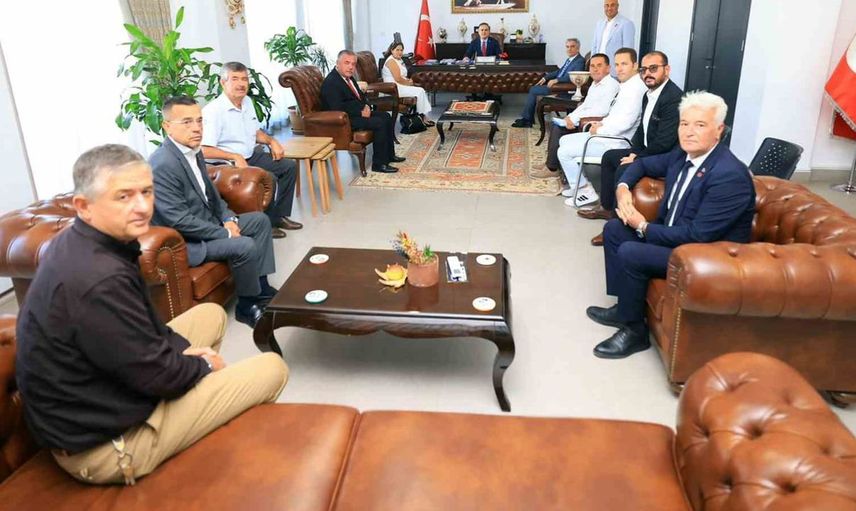 Muğla valisi akbıyık, milas muhtarlarıyla ihtiyaçları değerlendirdi