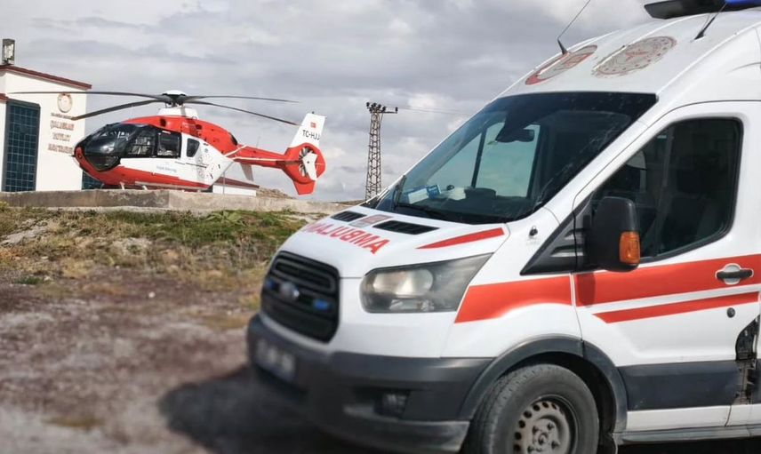 Bakteriyel sepsis tanısı alan bebek, helikopter ambulansla Van'a taşındı