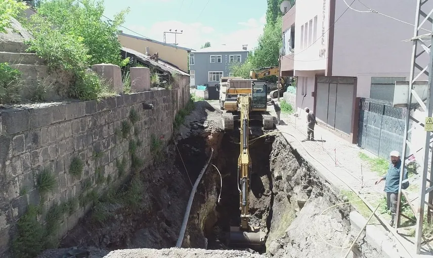 Kars'ta tarım arazilerine su sağlayacak atıksu arıtma tesisinin inşası devam ediyor