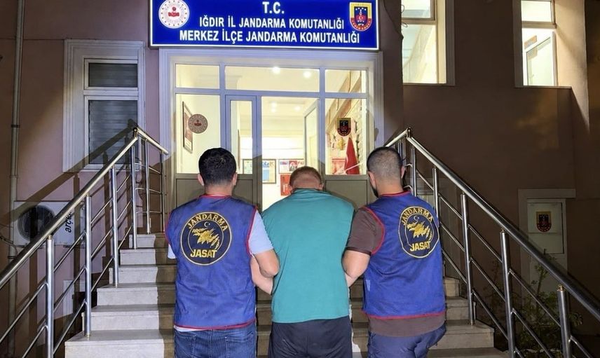 Iğdır'da 11 yıl hapis cezası ile aranan hırsız yakalandı