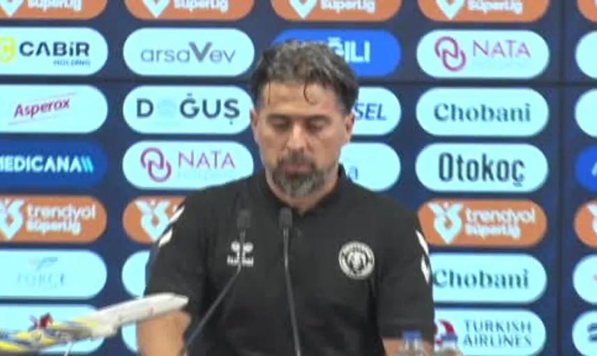 İlhan Palut, Fenerbahçe maçı sonrası takımından memnun kaldı