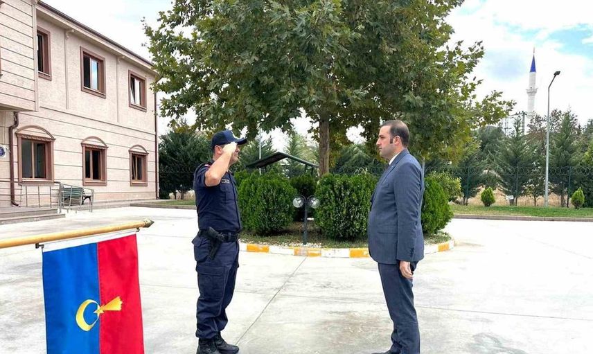 Osmaneli Jandarma Komutanı Yusuf Soy'a yüzbaşı rütbesi tebrik mesajı