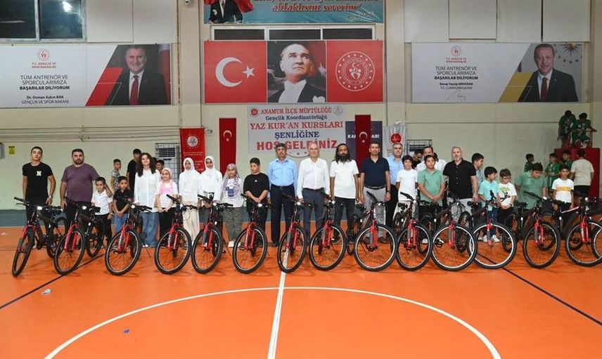 Anamur'daki yaz kur'an kursları kapanış programıyla taçlandı