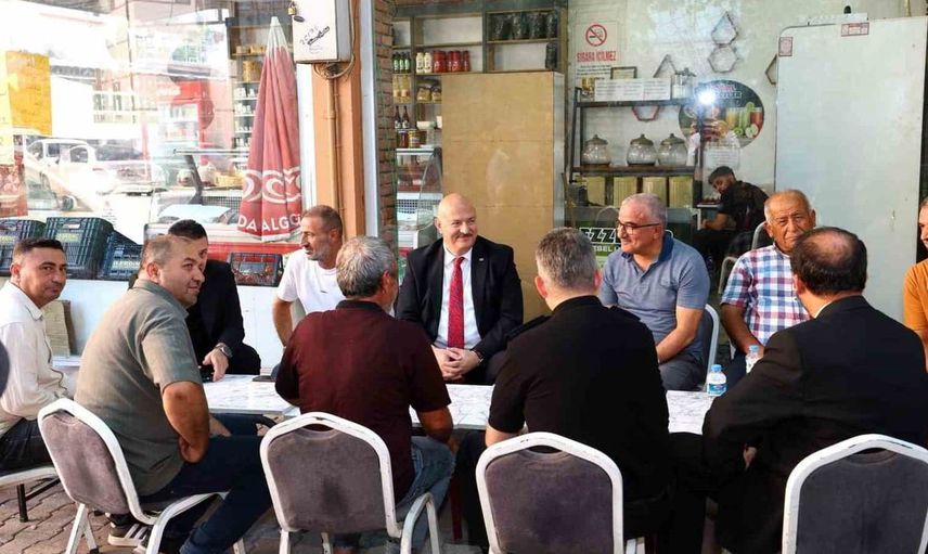 Vali Küçük, esnaflarla bir araya geldi