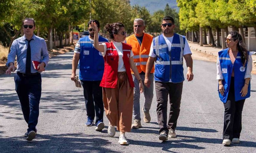 Başkan Köksal Aras mahallelerde yürütülen çalışmaları yerinde inceledi