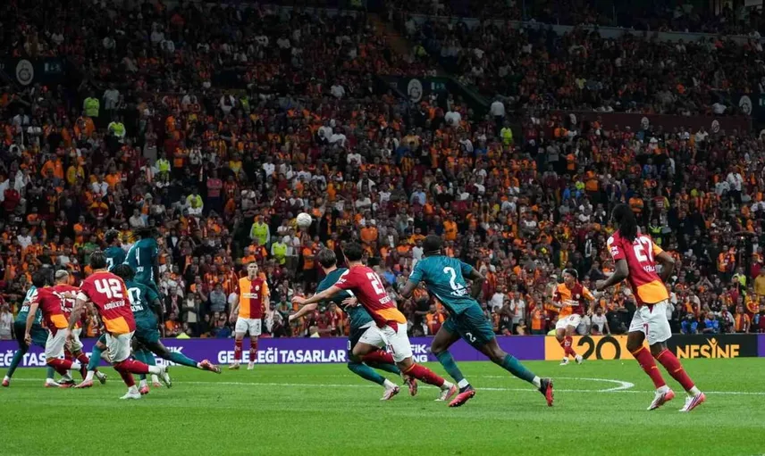 Galatasaray, Kocaelispor'u zorlansa da geçti: 1-0
