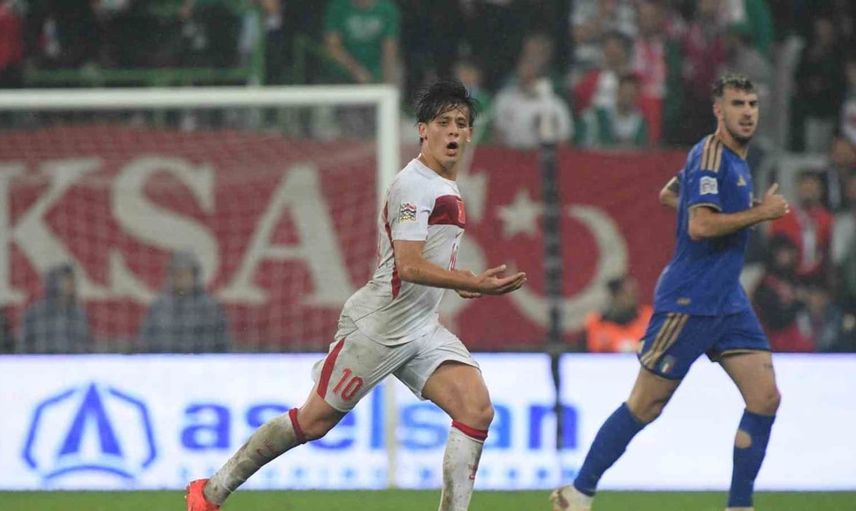 Arda Güler'den memleketi Mengen'e özel hediye: İmzalı formasını öğrencilerle buluşturdu