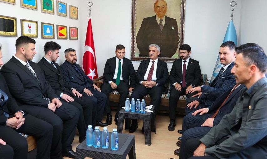 Vali Mehmet Makas, ülkücü gençlerin misafiri oldu