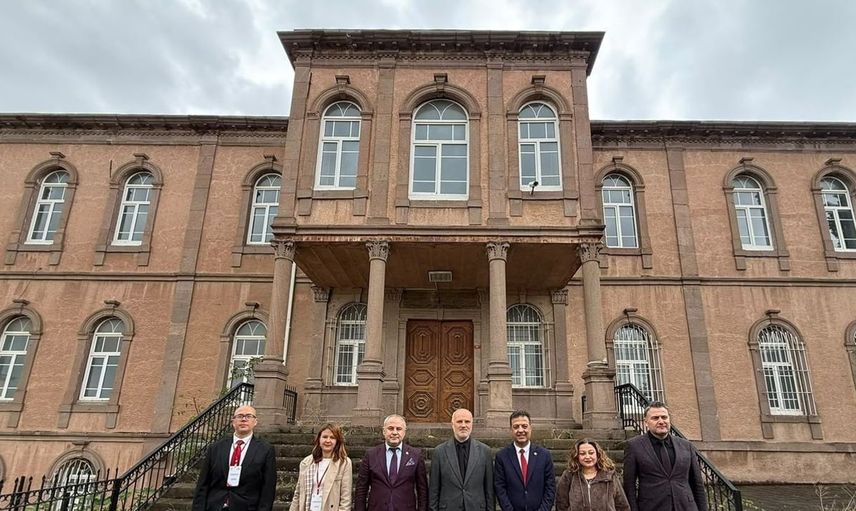 Balıkesir'de eğitim tarihinin dijitalleşme çalışmaları hız kazanıyor