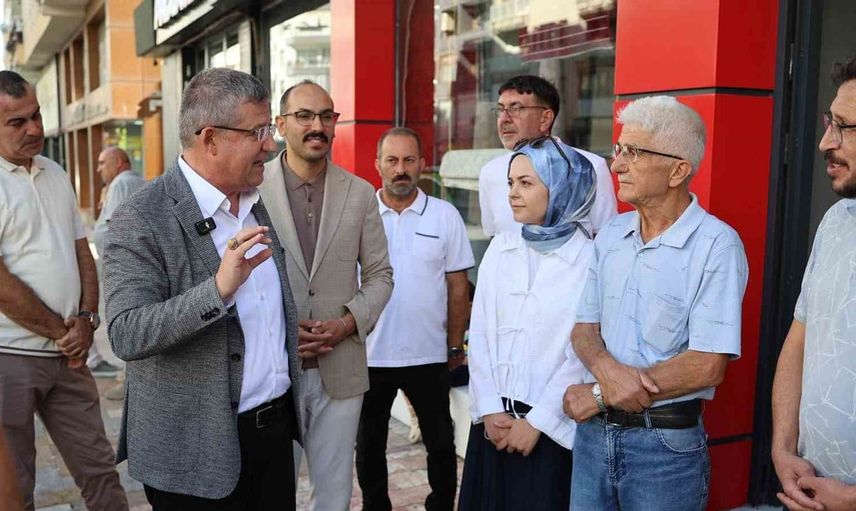 Denizli’de esnaf sorunlarını dinleyen il başkanı: Trafik düzenlemeleri mağduriyet yaratıyor