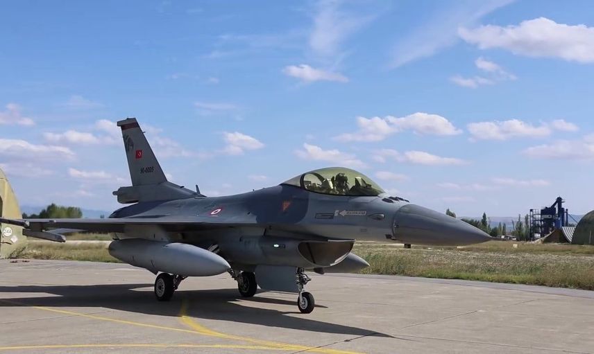 Amasya'dan havalanan F-16'lar Karadeniz'de eğitim uçuşu gerçekleştirdi