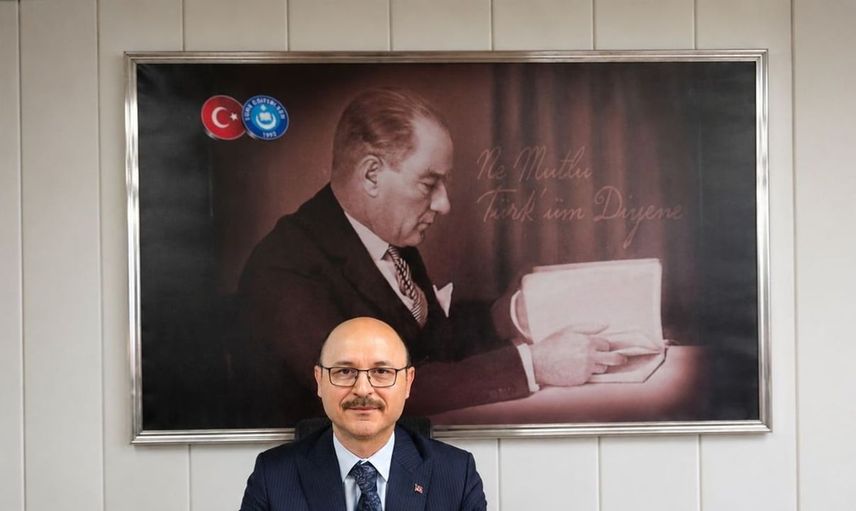 Talip Geylan'dan yeni eğitim yılı için umut verici öneri: Öğretmenimi ve okulumu seviyorum teması
