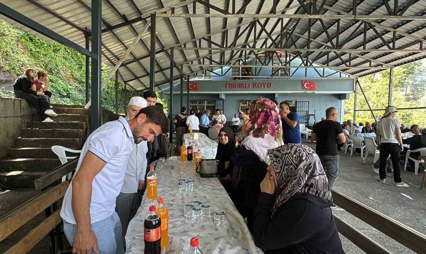 Alaplı’da asırlık düğün geleneği: Kadınlar davul zurna eşliğinde karşılanıyor