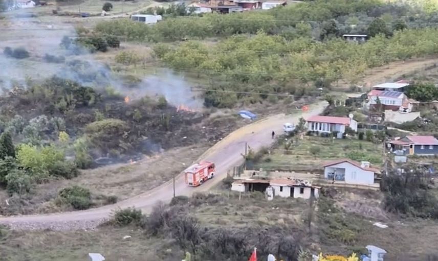 Kocaeli'de mezarlık yanındaki yeşillik alanda kısa süreli yangın paniği