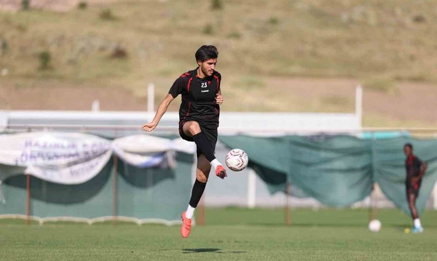 Sivasspor günü tek idmanla tamamladı