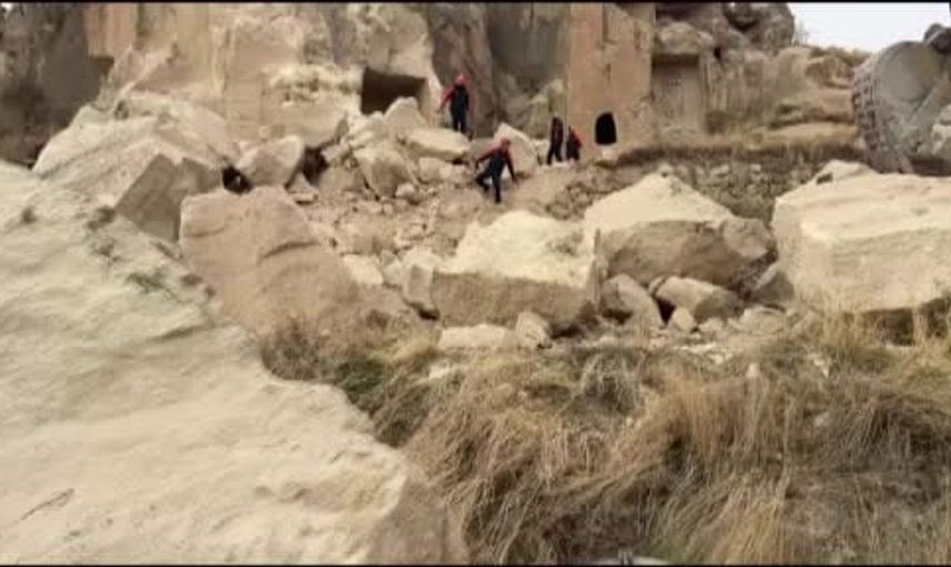 Göreme'de peribacası yıkıldı, ekipler hızlıca müdahale etti