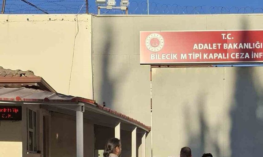 Bilecik'te dolandırıcılar, 3 milyon liralık ziynet eşyasıyla yakalandı