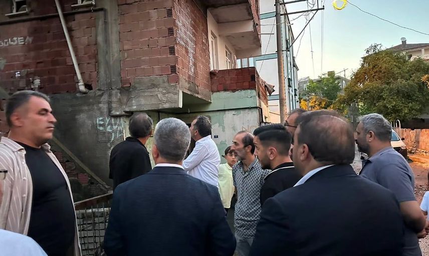 Başkan Ömeroğlu, yangın mağduru aileyi ziyaret etti