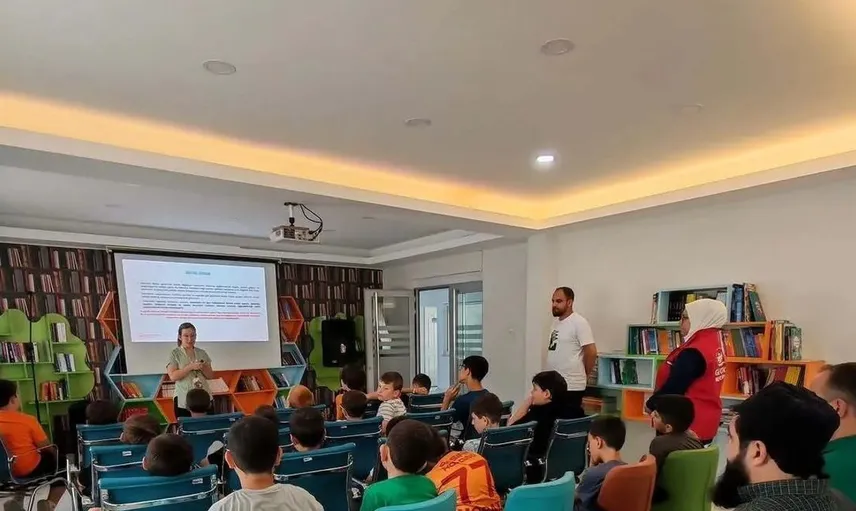 Gençlere dijital riskler konusunda bilinçlendirme semineri yapıldı