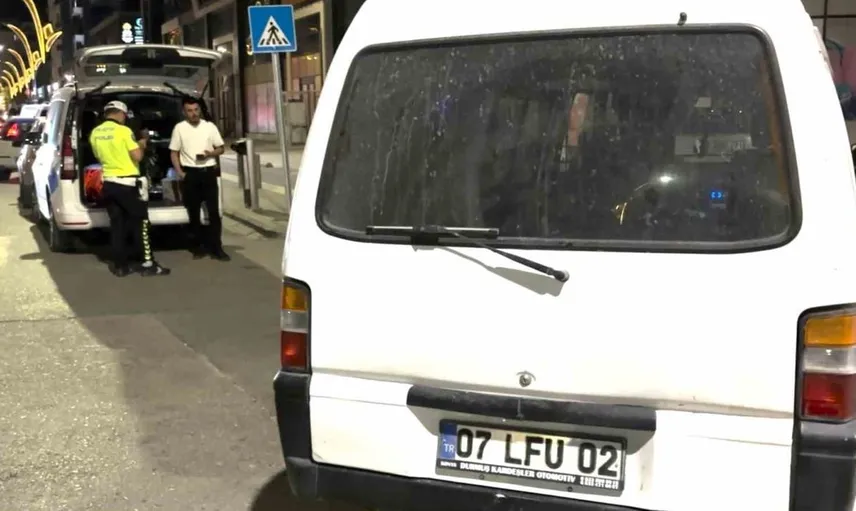 Aksaray'da alkollü minibüs sürücüsüne ceza yağdı