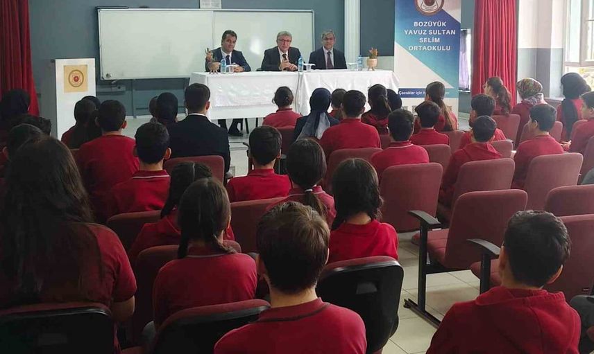 Bozüyük'te eğitim denetimi: Kaymakam Helvacı, öğretmen ve öğrencilerle bir araya geldi