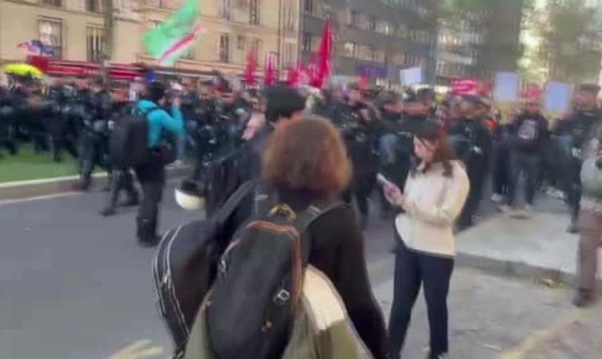 Paris'te hayat pahalılığına karşı protestolar yeniden alevlendi
