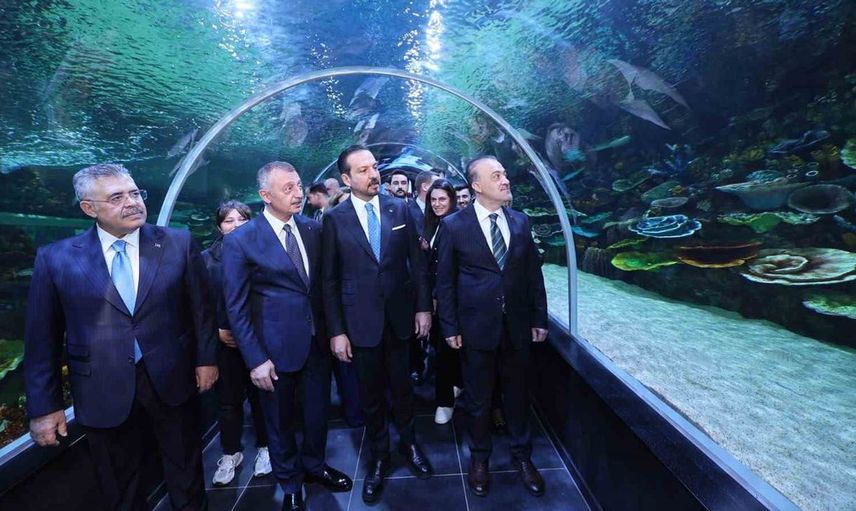 Kürşad Zorlu'dan büyükakın'a takdir: kavram üretimindeki öncülüğü dikkat çekiyor