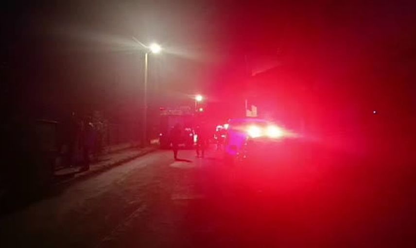 Çorum'da park halindeki araçlara çarpan otomobil takla attı, sürücüsü yaralandı
