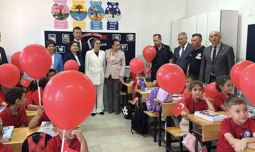 Burdur'da yeni eğitim öğretim yılı coşkuyla başladı