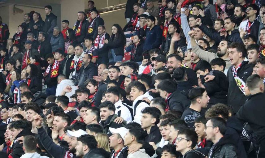 Eskişehirspor son dakika golüyle Iğdır FK'yı geçti