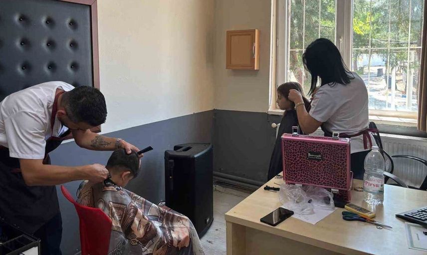 Söke Belediyesi'nden çocuklara yeni eğitim yılı hediyesi: Ücretsiz saç tıraşı