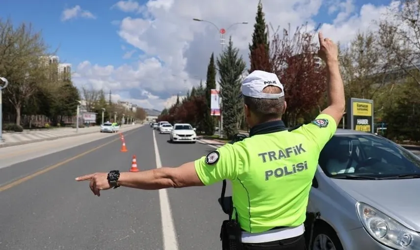 Düzce'de son bir haftada trafik denetimleri: 187 araç men edildi