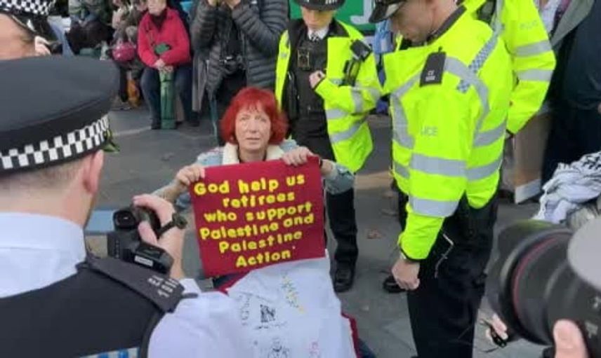 Londra'da ABD Büyükelçiliği önünde Filistin yanlısı gösteri düzenlendi