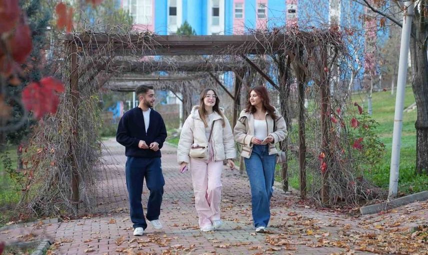 Karabük, öğrenci kenti kimliğini güçlendiriyor