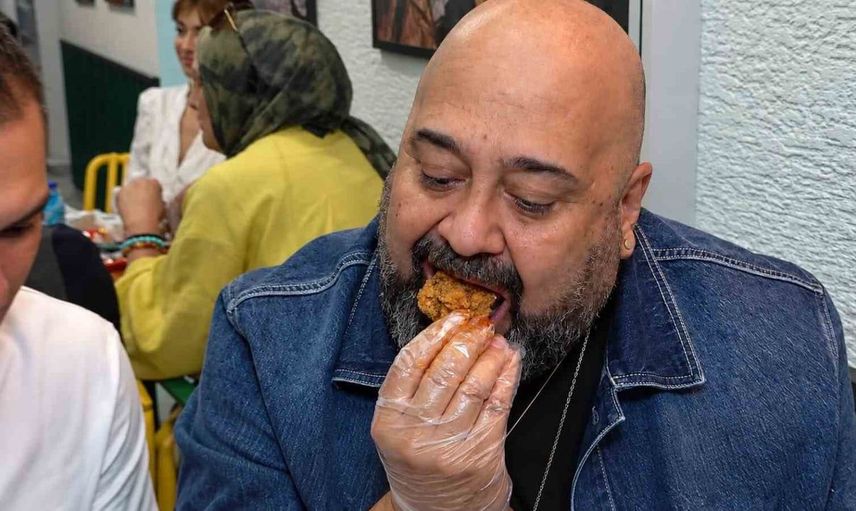Tolga Şener'in yeni restoran açılışından kız çocuklarına destek: Wingsbro Beşiktaş'ta hizmete girdi