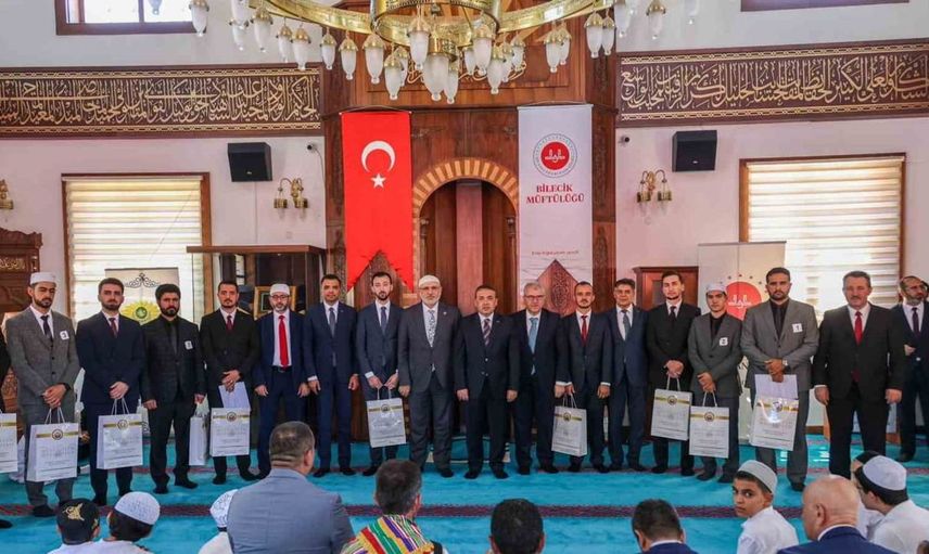 Söğüt'te düzenlenen Kur'an-ı Kerim'i güzel okuma yarışması Türkiye finali yapıldı