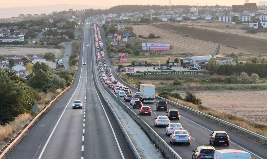 Hafta sonu tatilcileri Tekirdağ yollarını tercih etti