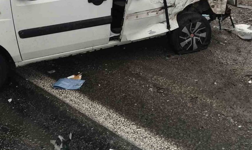 Gürpınar'da trafik kazası: 10 yaralı, 3'ü ağır