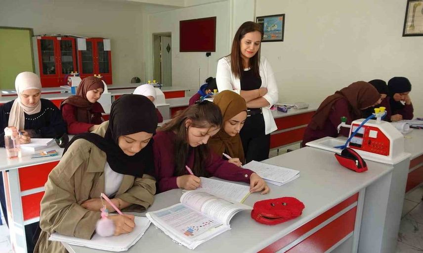 Yapay zeka ile kimya dersleri daha etkili hale geliyor