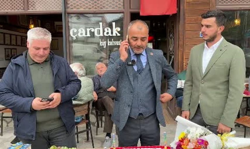 Yangın ihbarı yerine kutlama sürprizi: Safranbolu'dan itfaiyecilere anlamlı destek