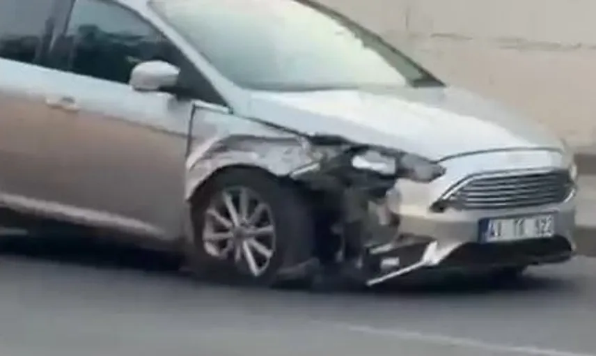 Ehliyetsiz sürücünün dönüşü kaza ile sonuçlandı