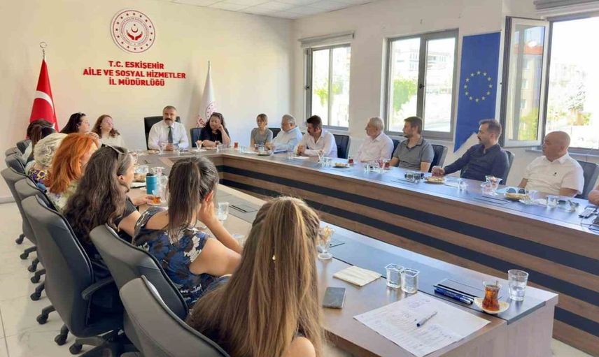 Eskişehir'de acil durumlar için psikososyal destek hizmetleri masaya yatırıldı